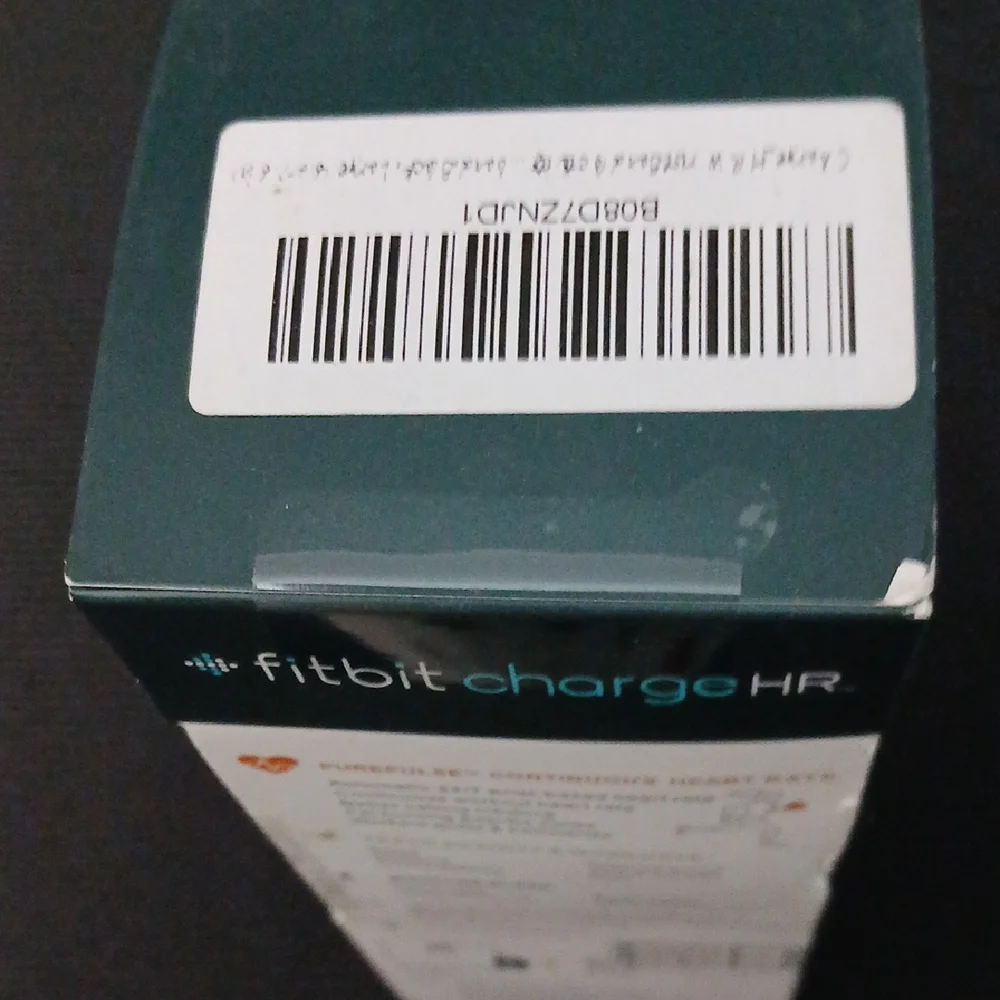 Fitbit Charge HR Smartwatch in Black